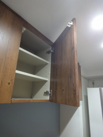 天然木の艶を美しく表現したこだわりのキッチン 天然木の艶を美しく表現したこだわりのキッチン